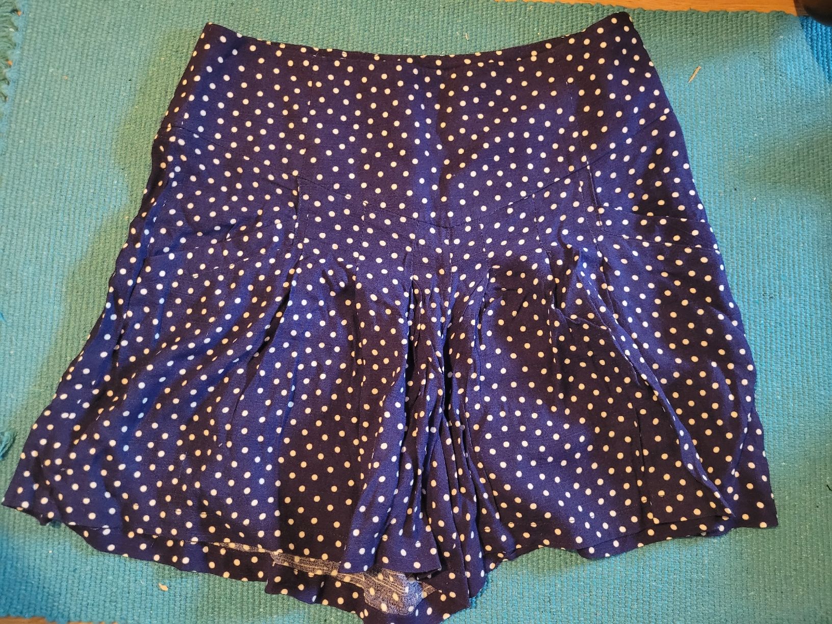 Mango Pantaloni: Mango Shorts – Nuovo (secondo la descrizione) da Zürich venduto da vic_w2tl