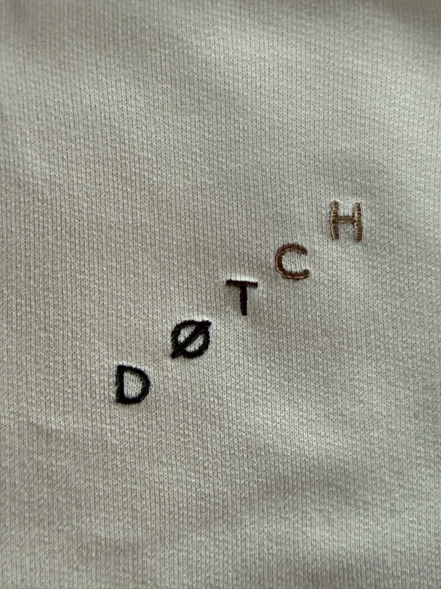 Maglioni & Felpe: Dotch Studios Hoodie, Eierschale, Top Zustand, Grösse M – Usato da Davos Dorf venduto da tati015 1