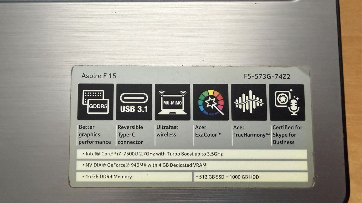 Acer Portables: Acer Aspire F 15 – D'occasion à Oftringen par Siblo 1