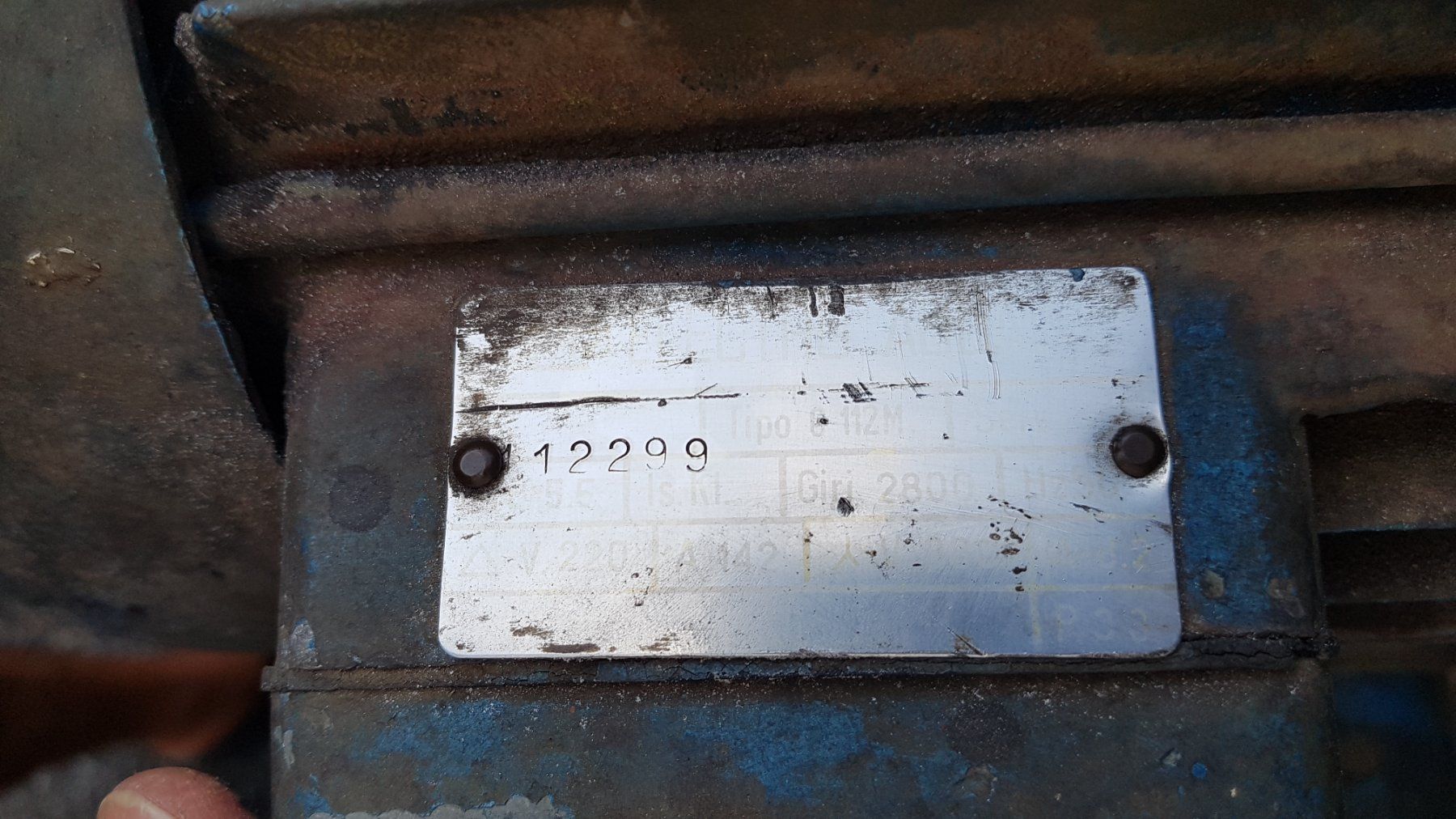 Compresseurs: COMPRESSOR 380V – D'occasion à Biel / bienne par Sarouch9 5