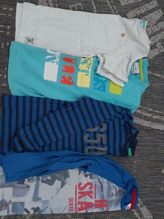 Jungen T-Shirts und Langarm 4er Set Grösse 122