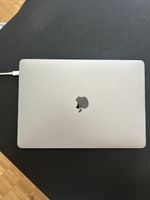 MacBook Pro (13-inch, 2018, 4 TBT3) mit Displayfehler
