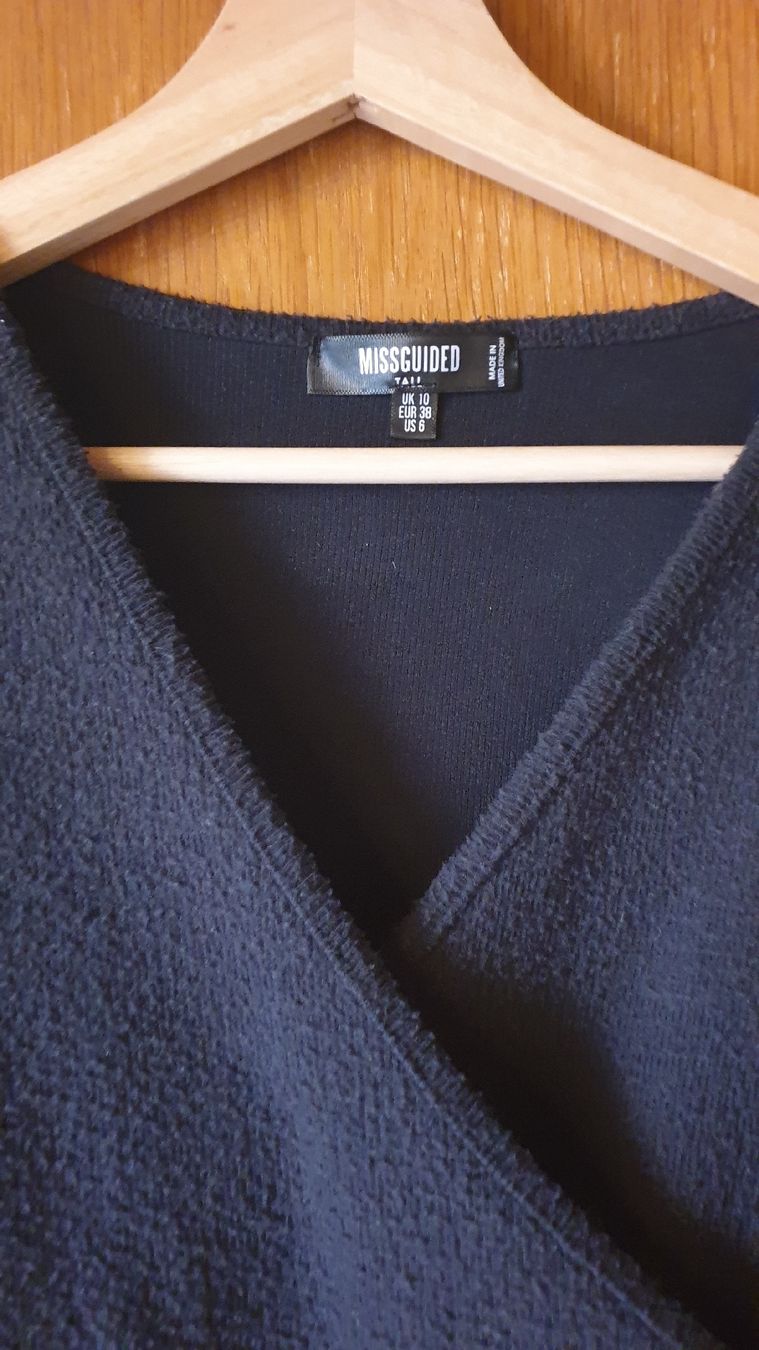 Maglioni & Felpe: Schwarzer Wickelpulli Grösse 38 Missguided – Usato da Gränichen venduto da mic_x2zf 1