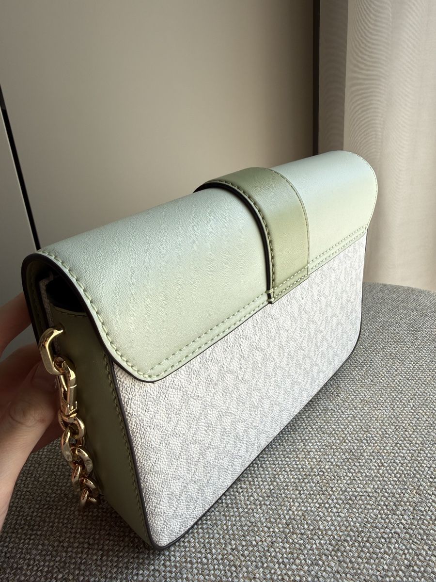 Michael Kors Taschen für Damen: Michael Kors Tasche Mint/Grün – Gebraucht aus Schocherswil von sav_f7dj 2