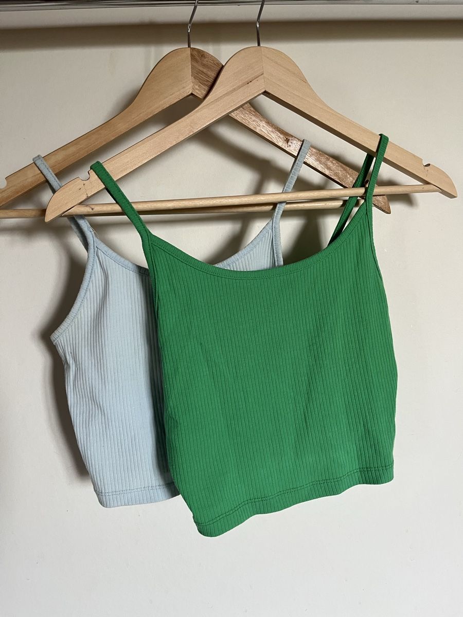 Tops: Top Blau & Grün – D'occasion à Frauenfeld par secondhand2hand