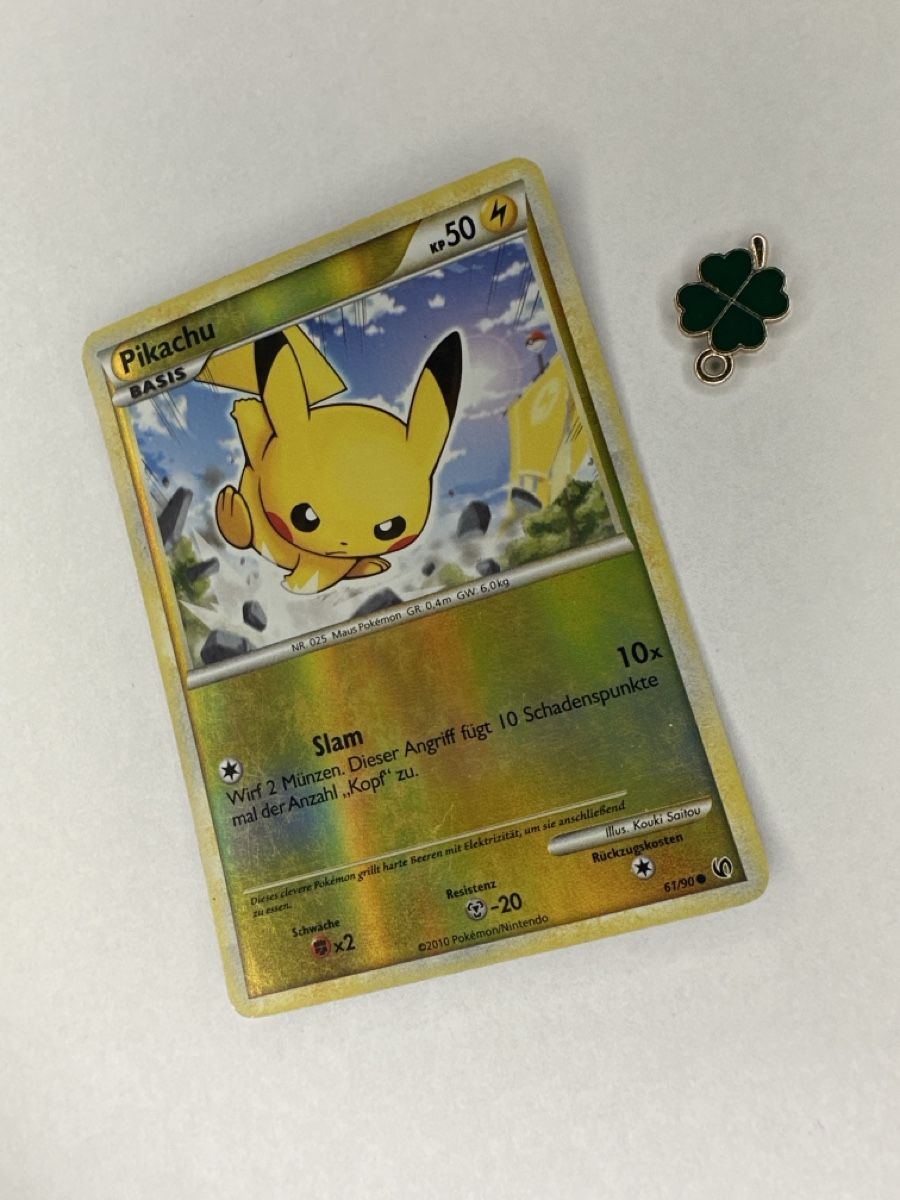 Pokémon Sammelbilder & Trading cards: Pikachu 61/90 Undaunted Reverse Holo – Gebraucht aus Uster von Neonschwarz 2