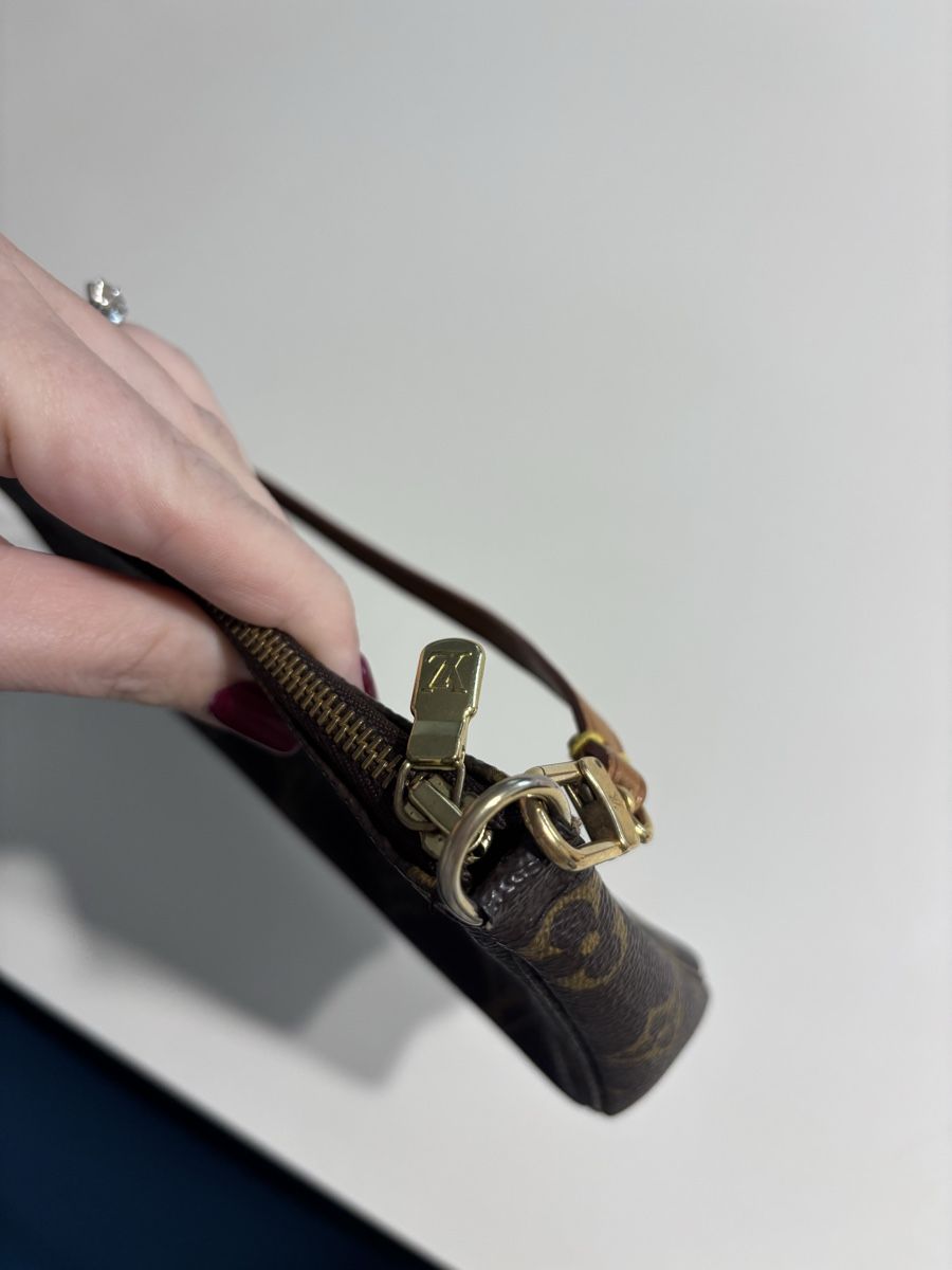 Louis Vuitton Taschen für Damen: Louis Vuitton Pochette  – Gebraucht aus Höri von Celine.11 4