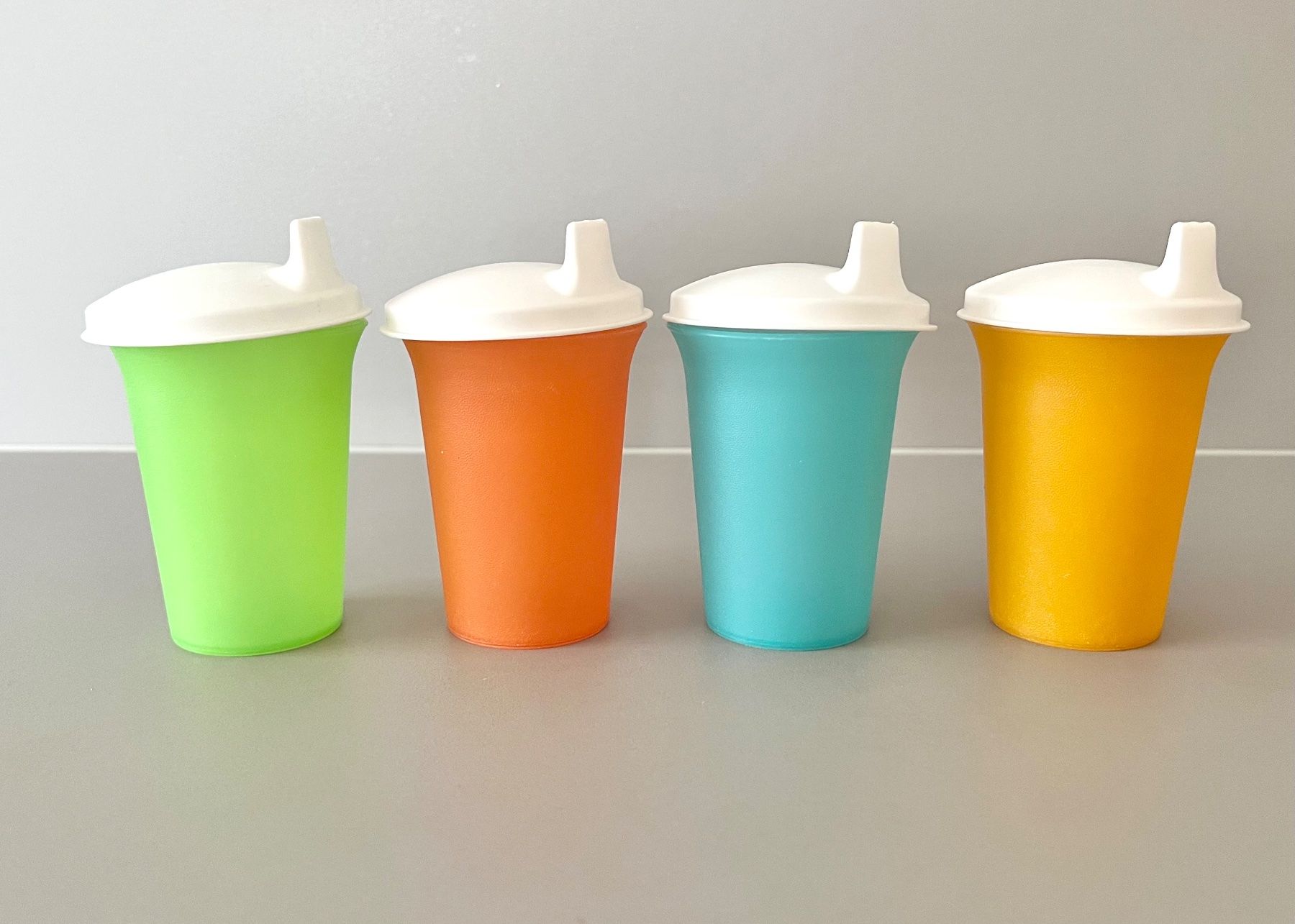 Tupperware Contenitori & Simili: Tupperware Becher mit Deckel x 4, 250 ml – Usato da Zürich venduto da berthy