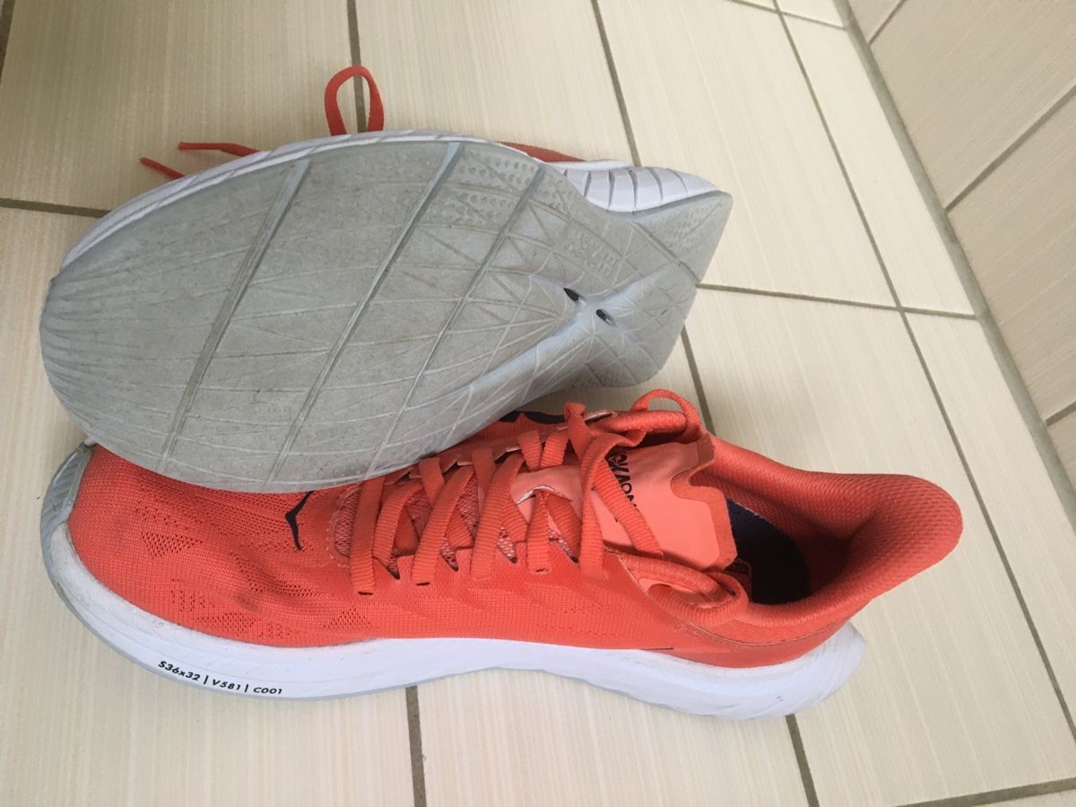 Hoka One One Scarpe da donna: Hoka Schuh 39,5 – Usato da Arth venduto da Vrecam51 1