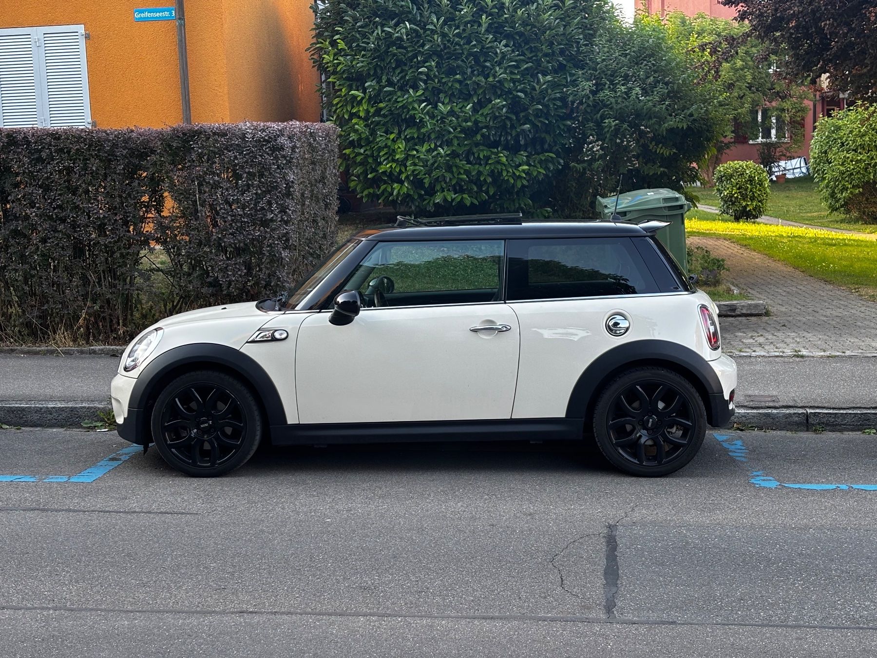 Mini Autos: MINI COOPER S Chili Panorama Leder Xenon – Gebraucht aus Sulgen von eytsh 2