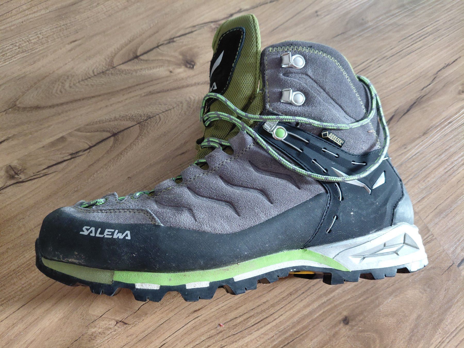 Salewa Scarpe da uomo: Salewa Trainer Mid GTX 42 – Nuovo (secondo la descrizione) da Zürich venduto da Amanzana 2