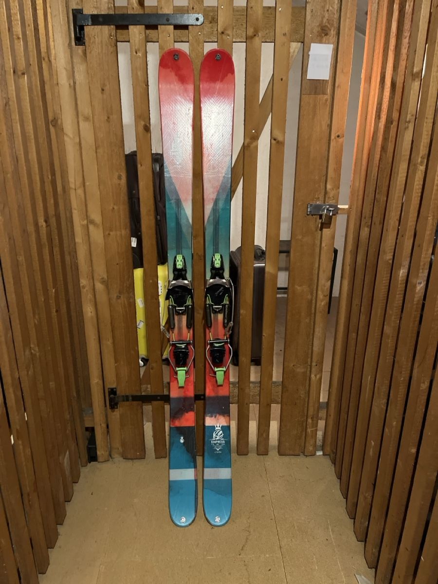 K2 Sci: K2 Empress telemark skis – Usato da Zürich venduto da lbs_72db