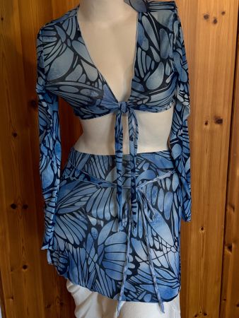 Zweiteiler Sommerkleidung Schmetterlingmuster blau Grösse M