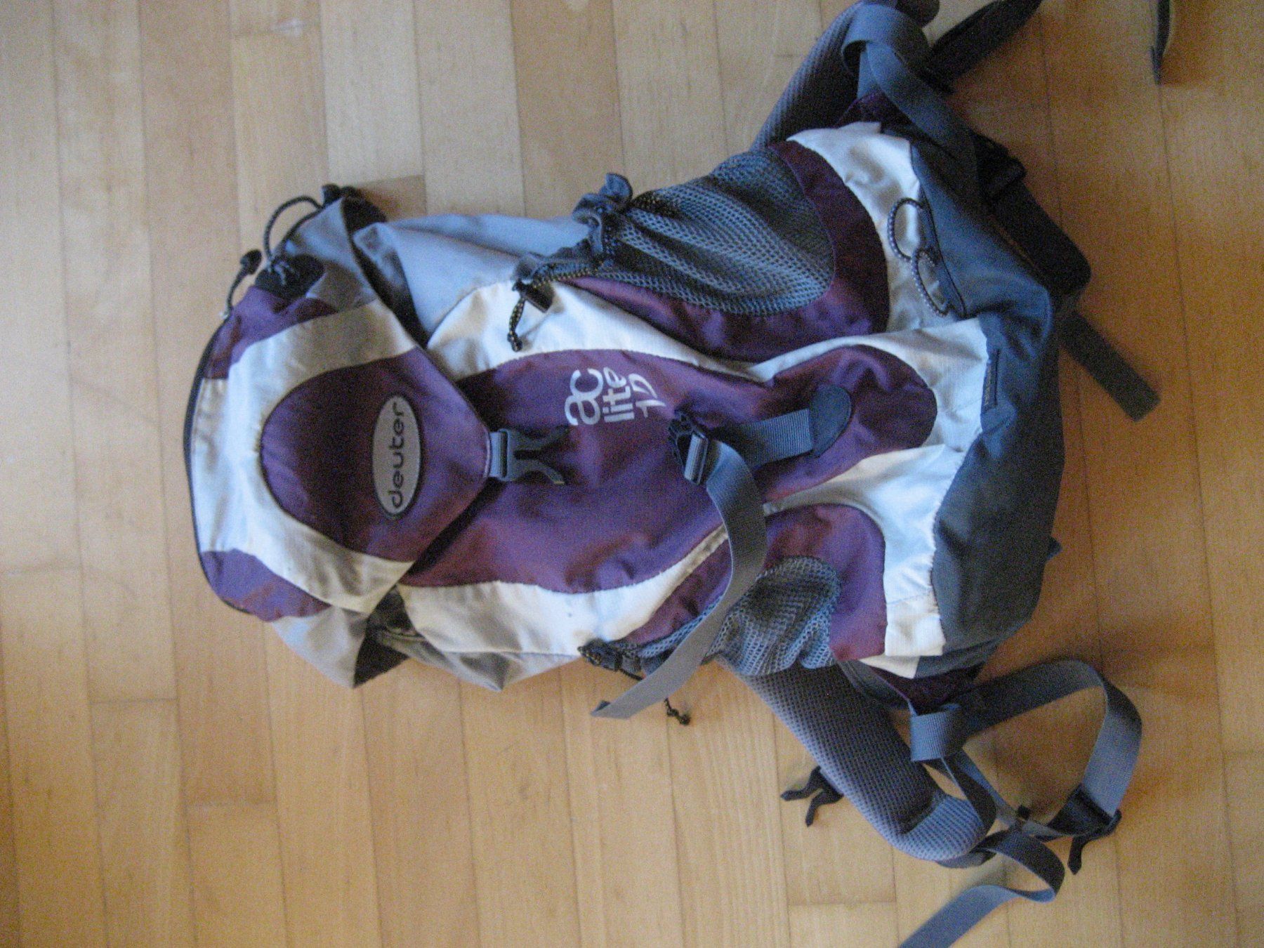 Sacs à dos: Rucksack Deuter – D'occasion à Unterengstringen par Olifant4