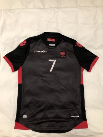 Maillot Albanie Shaqiri taille M flocage officiel