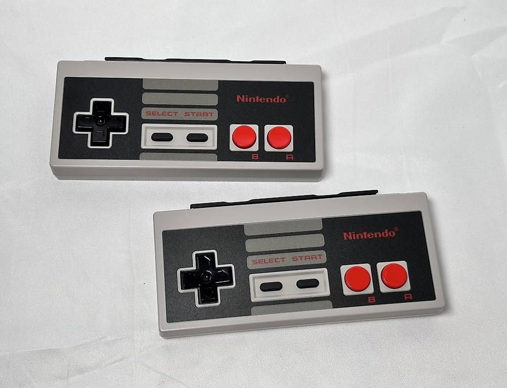 Nintendo Controller: Nintendo Switch Online Controller NES | Ottime condizioni – Gebraucht aus Gordola von kar_gy5g