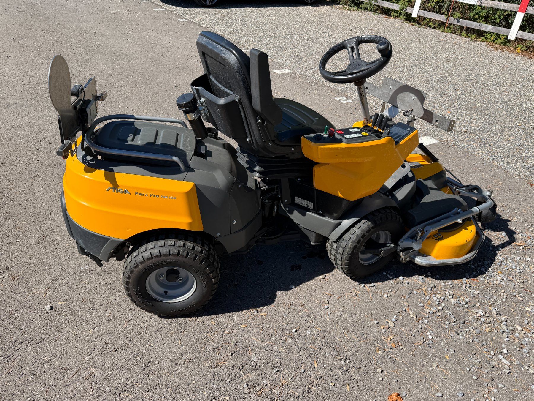 Stiga Tagliaerba: Rasentraktor STIGA Park Pro 740 IOX – Nuovo (secondo la descrizione) da Stettlen venduto da IVECO_BOY 5