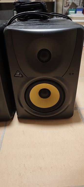 Haut-parleurs: 2 Behringer Truth B1030A Studio Monitore, aktiv, Paar – D'occasion à Solothurn par Uherbert 3