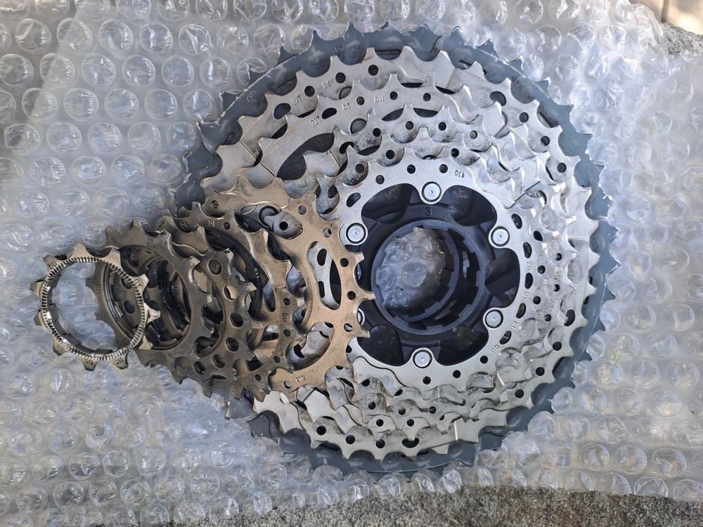 Cassette Shimano Deore XT M8000 11 Vitesses - 11-42 Dents - Compatible VTT Et Vélo Route