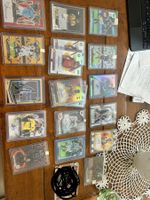Lot of single football cards (possible to buy singles)