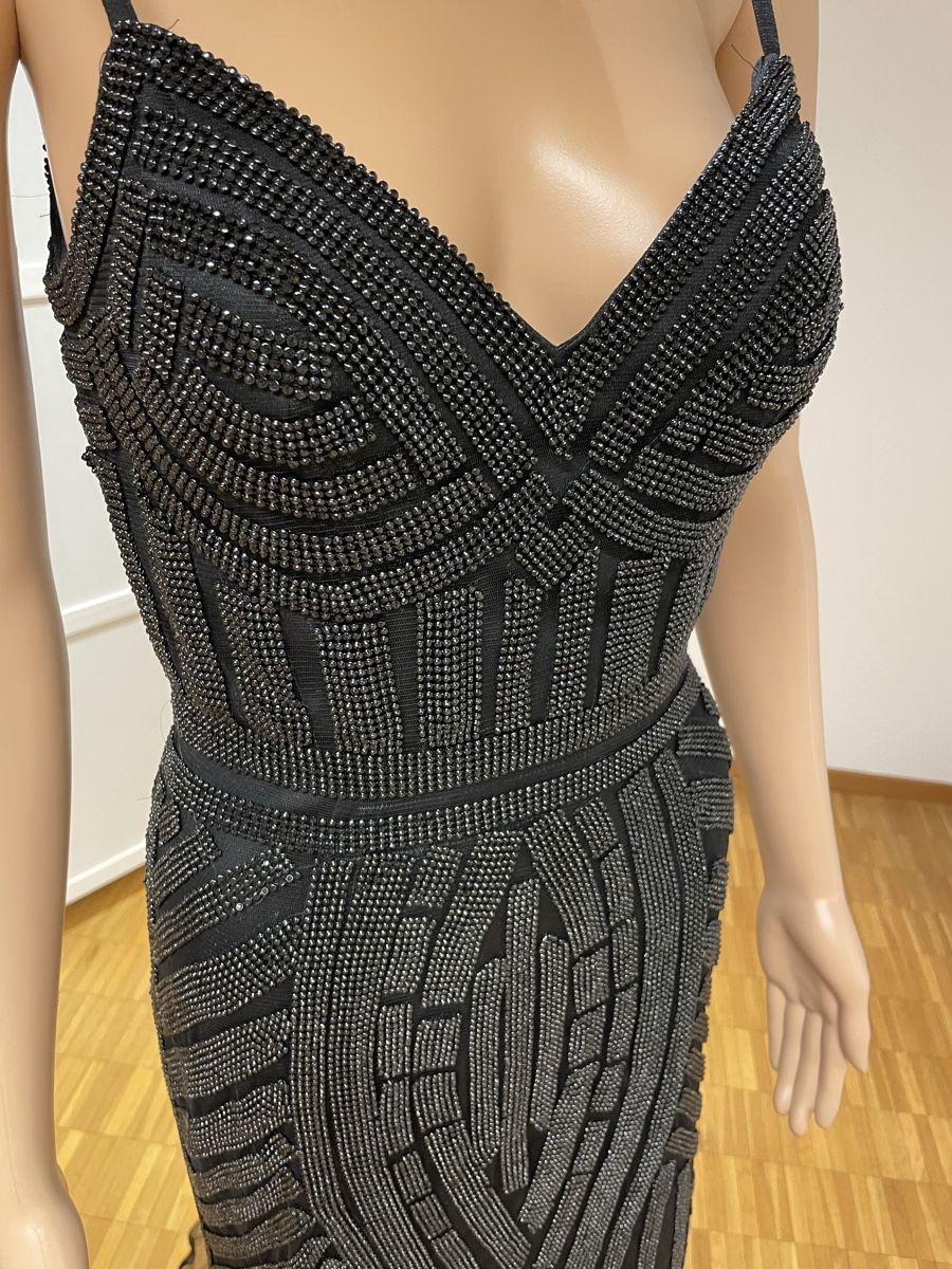 Vestiti: Abendkleid lang schwarz Perlen bestickt Grösse 36 – Nuovo (secondo la descrizione) da Appenzell venduto da mir_rqn6 1