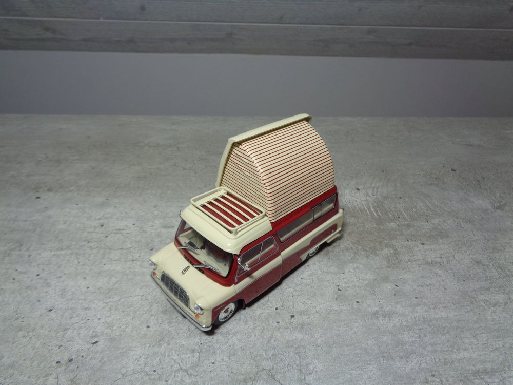 Hachette 1:43 Classic Car BEDFORD CA camping car 6