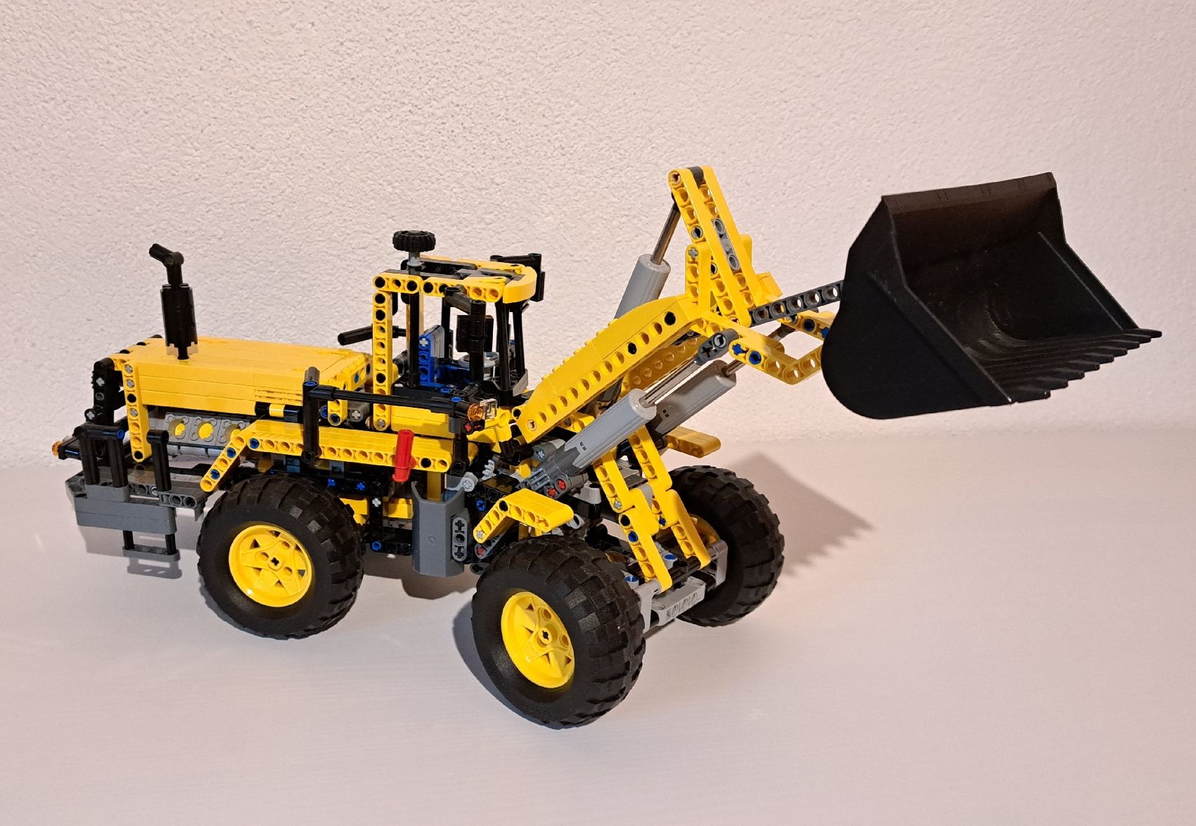 Lego Spielzeuge: Lego 8265 Radlader – Gebraucht aus Lommiswil von han_w5t6 3