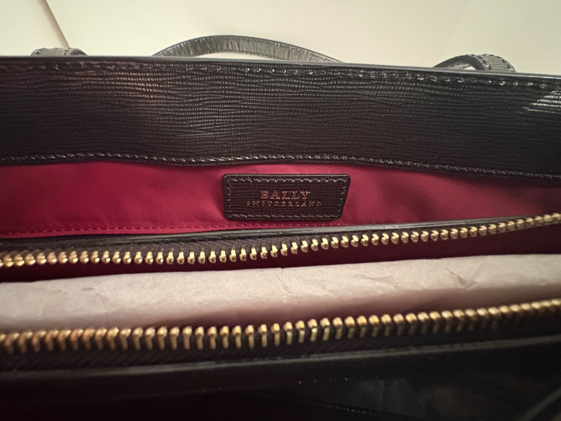 Bally Borse: Sac à main Bally, Cuir argenté – Nuovo e nell'imballaggio originale da Petit-Lancy venduto da the_28l7 2