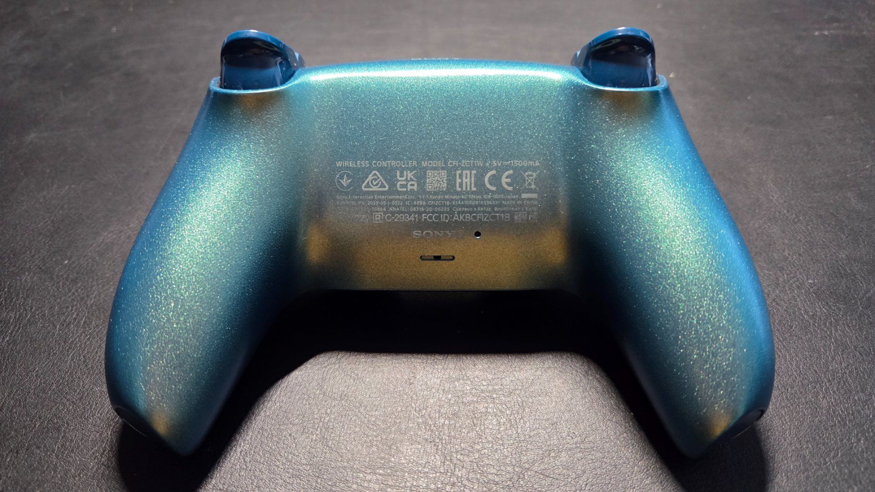 Sony Controller: Ps5 Controller mit Hall Effect Joystick. Neuste Version. – Nuovo (secondo la descrizione) da Suhr venduto da Afterburner84 5