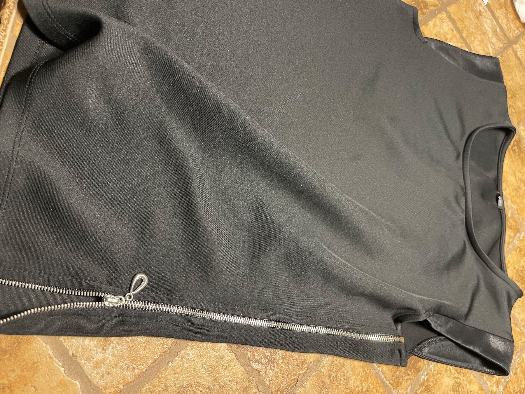 Guess Camicette: Guess Blusa -Un lato completamente con cerniera – Nuovo (secondo la descrizione) da Gordevio venduto da LanaZimm