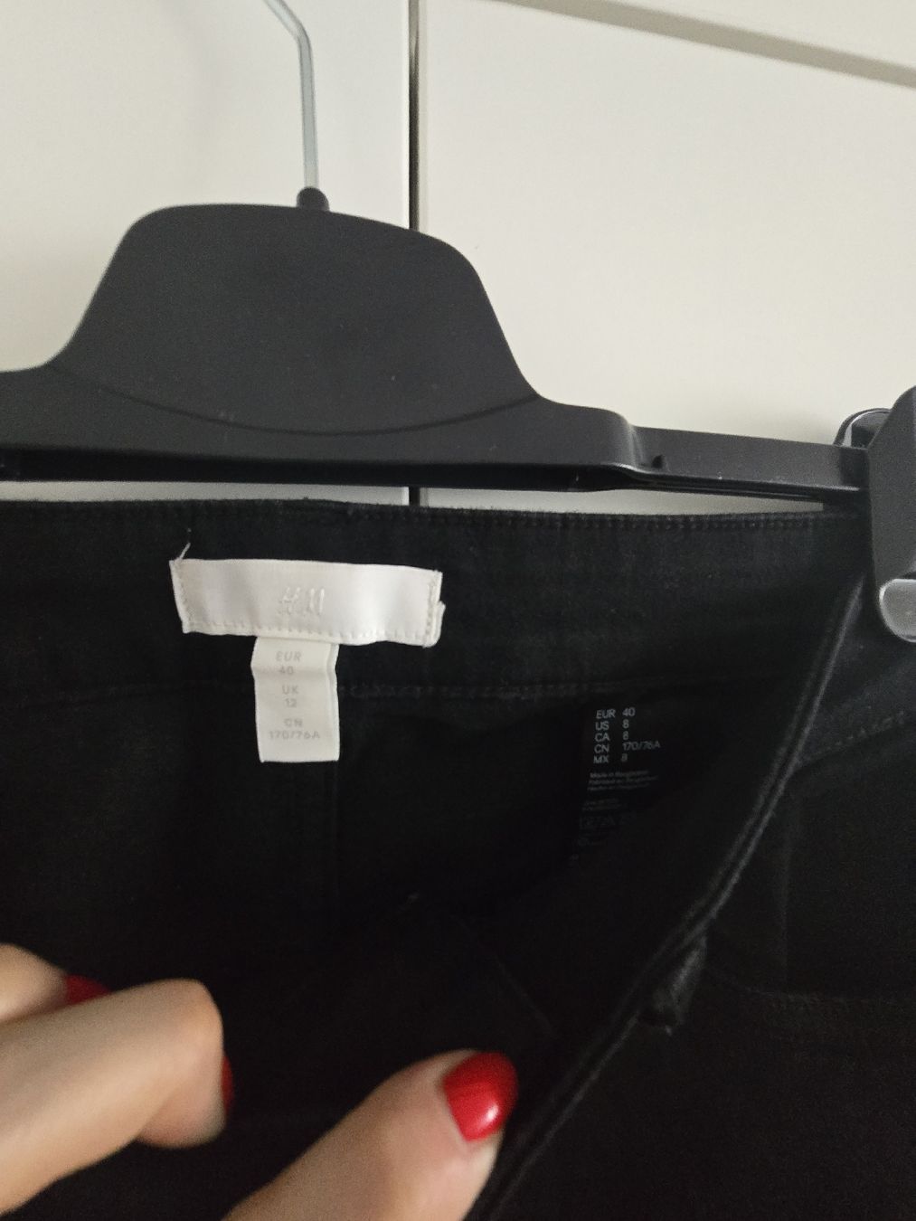 H&M Jeans: H&M Jeans - Grösse 40 – D'occasion à Rickenbach b. Wil par Kth_v8 2