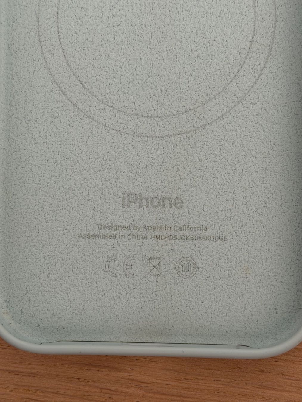Apple Cover & Protezioni schermo: Genuine Apple Silicone Case iPhone 16 Pro–Blue–Original – Usato da Kilchberg ZH venduto da kat_9zlr 3