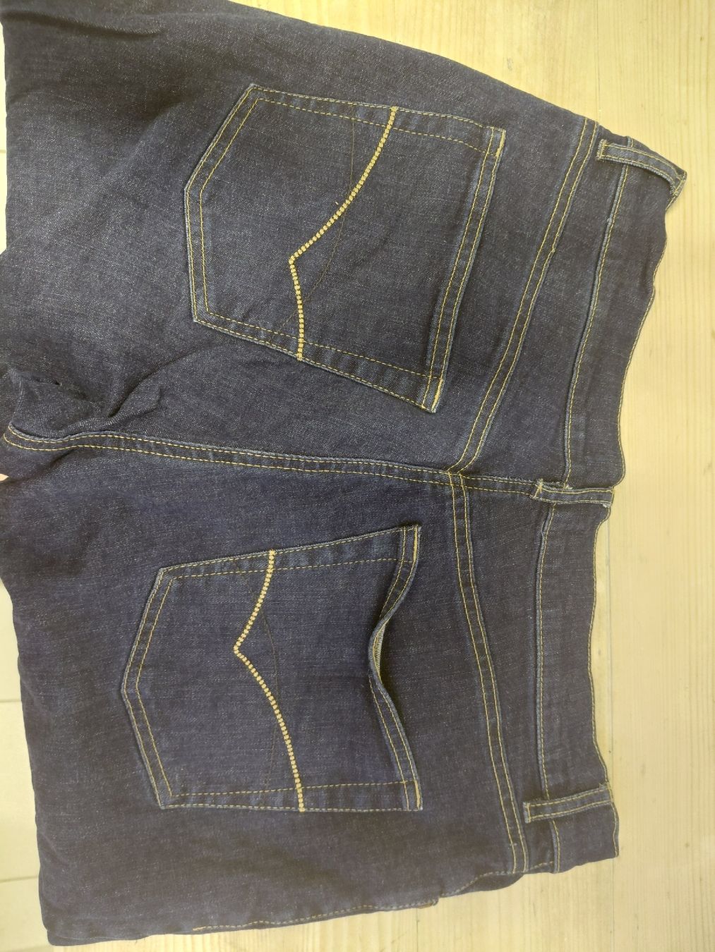 Jeans: Dark blue denim Jeans  – D'occasion à Winterthur par adventurenala 3