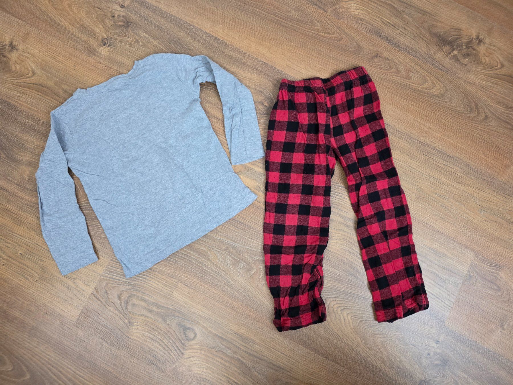 Pigiama & Simili: Pyjama 2-teilig Gr. 110/116 Dino – Usato da Nebikon venduto da Japostyle 1