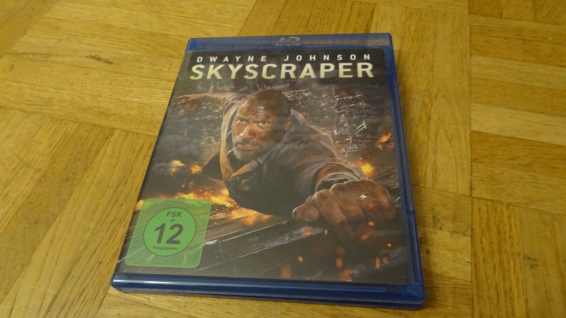 Tutti i DVDs: Skyscraper BLU-RAY – Usato da Olten venduto da Disc-Verkauf