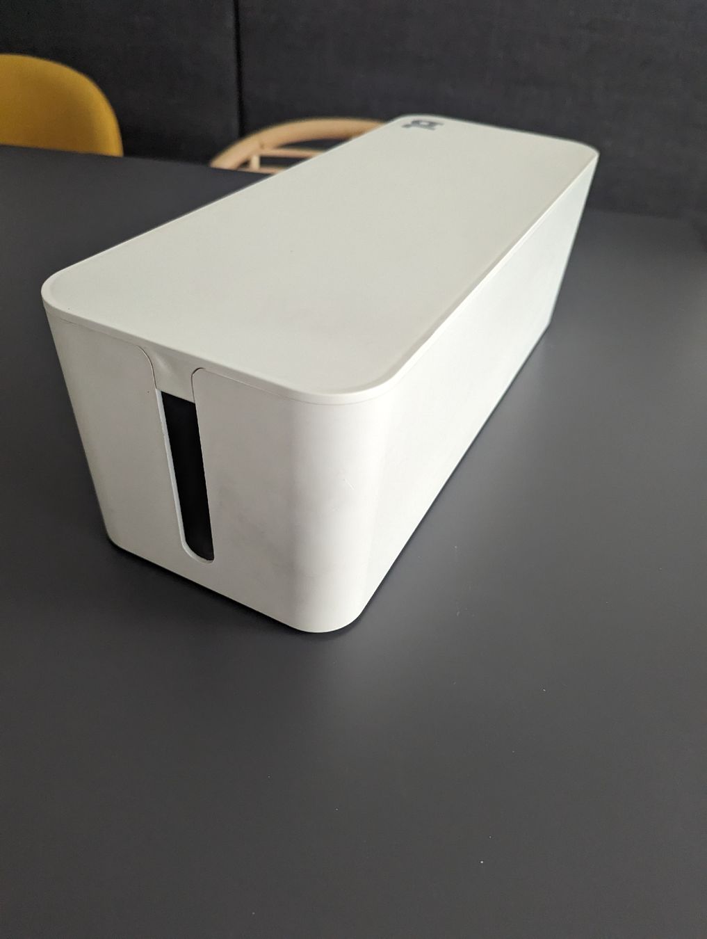 Autres articles pour la maison: BlueLounge CableBox Large – D'occasion à Zürich par sevon