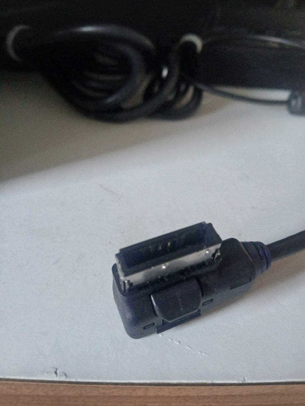 Apple Kabel: Audi AMI MDI iPod iPhone AUX Adapterkabel 4F0051510K – Gebraucht aus Kriens von BenjaminsTokey 2