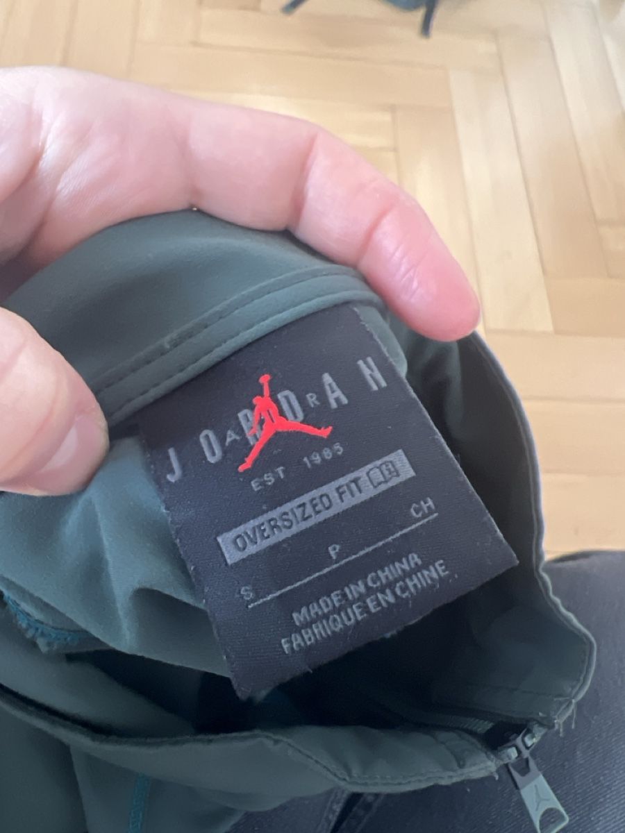 Jordan Giacche: Leichte Jacke von Jordan – Usato da Zürich venduto da sch_ff8m 1