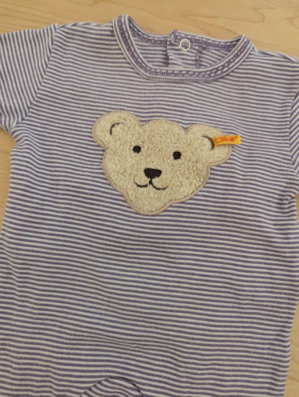 Pagliaccetti: Baby Strampler Grösse 50 Steiff gestreift mit Teddy – Usato da Uster venduto da petches 1