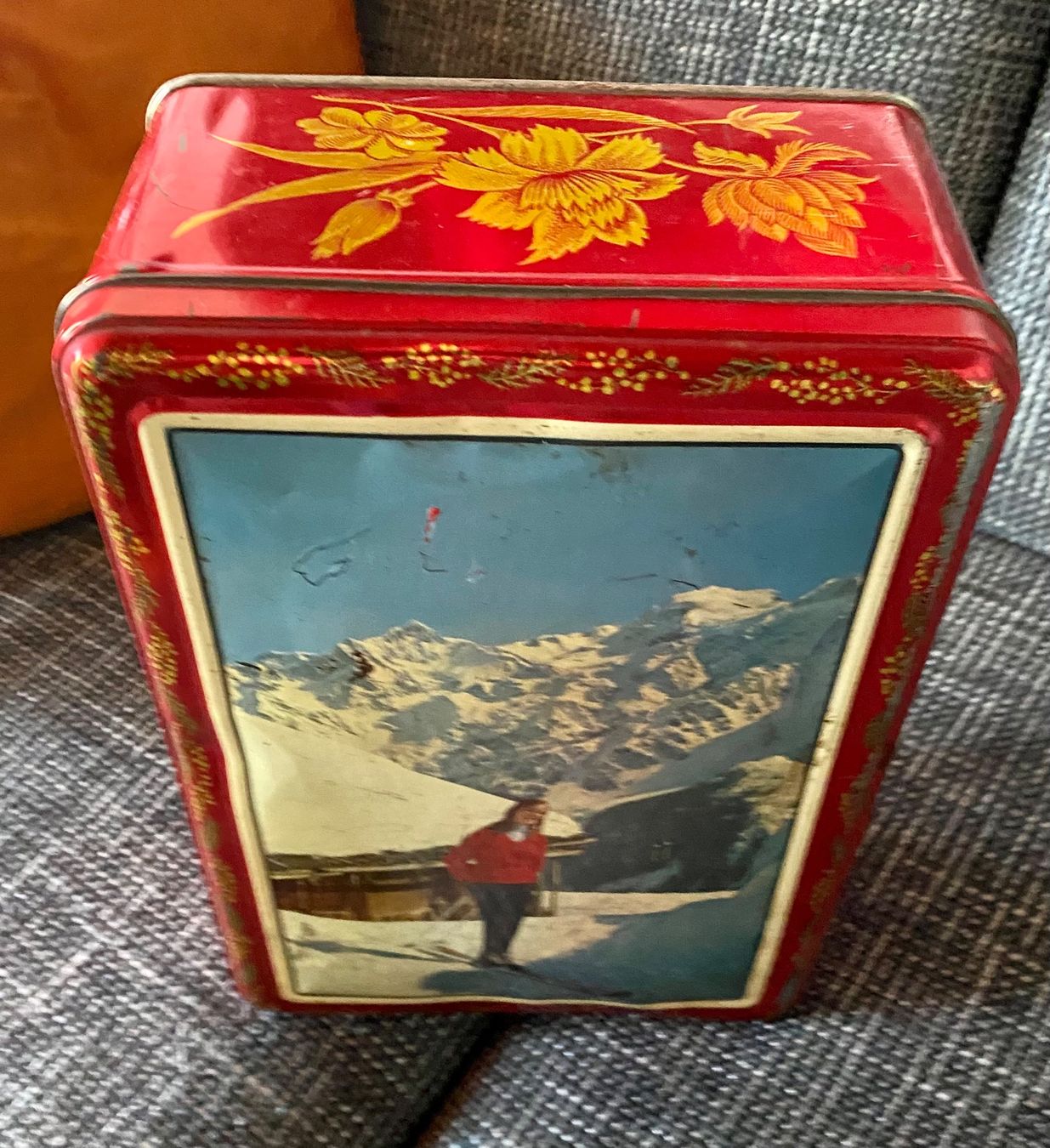 Contenitori & Simili: Boîte à biscuit ancienne – Usato da Estavayer Le Lac venduto da sico1260 2