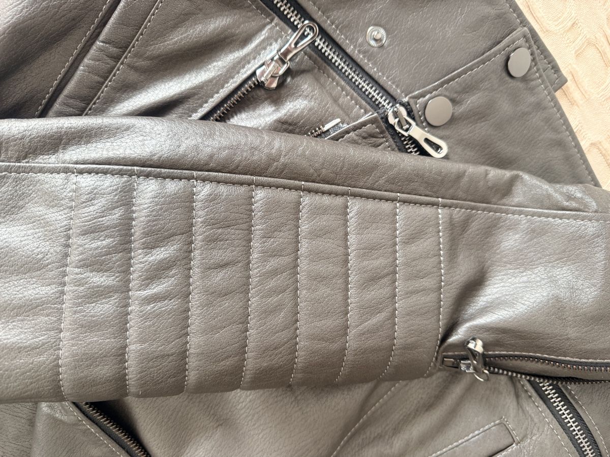 Giacche: Stylish Leather Jacket - Size S - brown like new – Nuovo (secondo la descrizione) da Altendorf venduto da Alovely 8