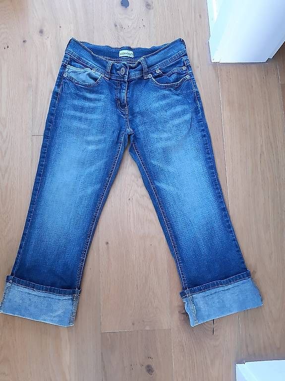 Pantaloni: 3/4 jeans hose – Usato da Nebikon venduto da Haidihooo 1
