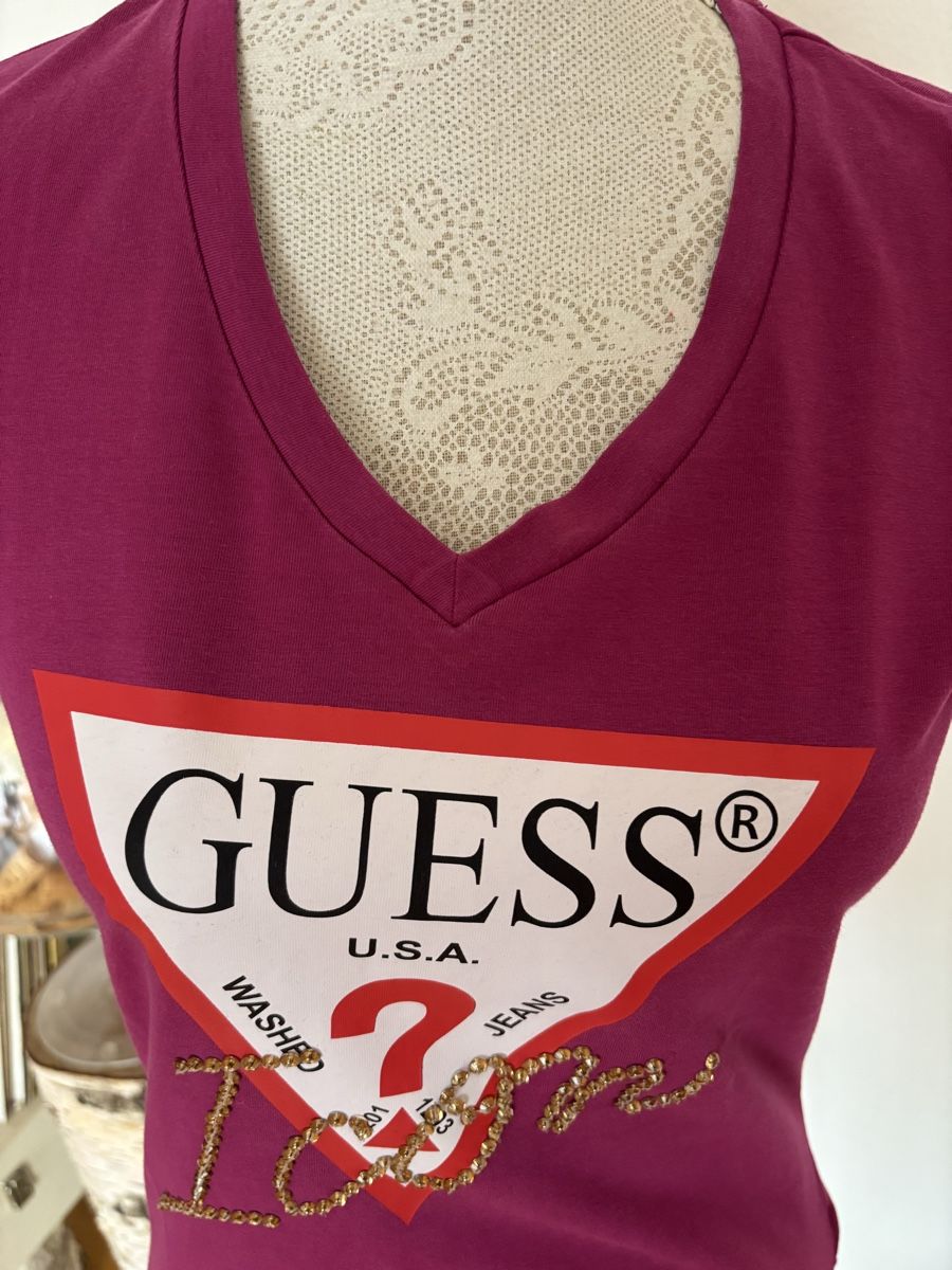 Guess T-shirt: T-Shirt Guess Gr. S Baumwolle – Usato da Winterthur venduto da san_wd8j 1