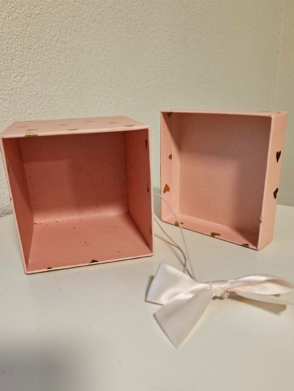 Alle Dekorationen: Geschenkbox rosa Herzen Gold Rose Heart Cube – Gebraucht aus Schaan von car_wrv2 1