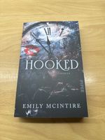 Hooked - Emily Mcintire