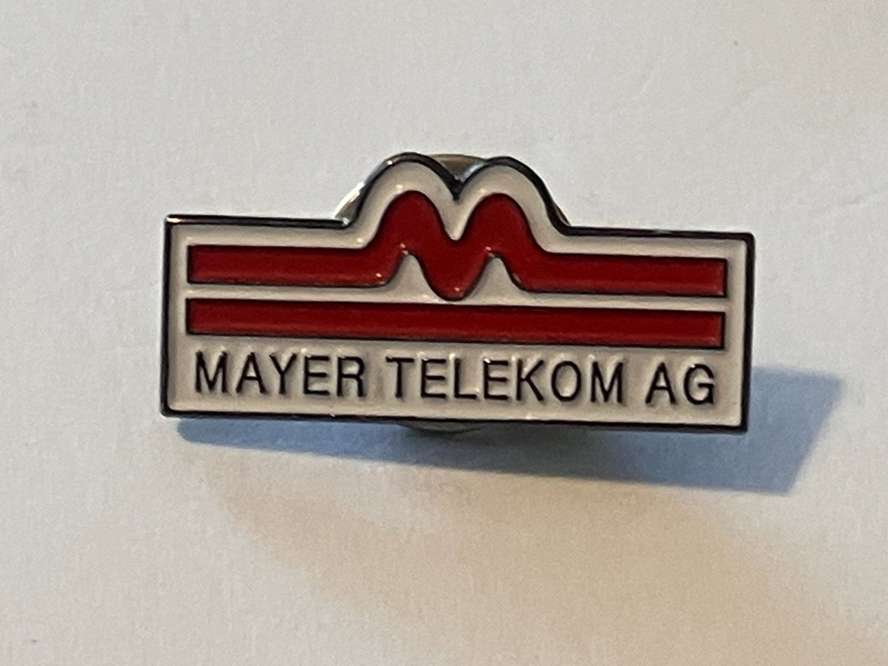 Placchette & Badge: 1 Pin Mayer Telekom AG – Usato da Basel venduto da djwwpp