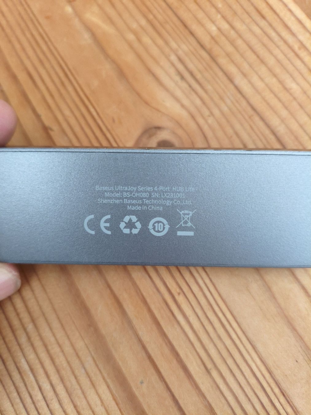 Baseus Hub & Switch: Baseus USB Hub 4-Port Grey Good Condition – Usato da Bern venduto da Janick.Spielmann 3