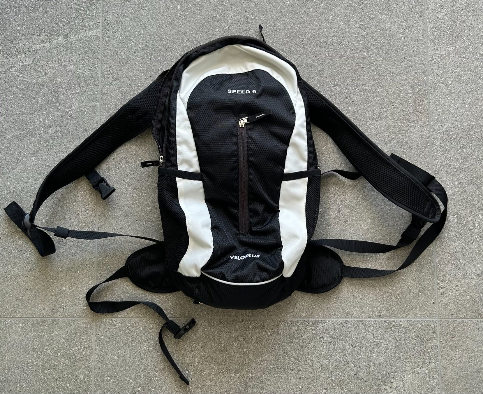 Veloplus Rucksäcke: Bikerucksack inkl. Regenhülle – Gebraucht aus Bolligen von ursn2007