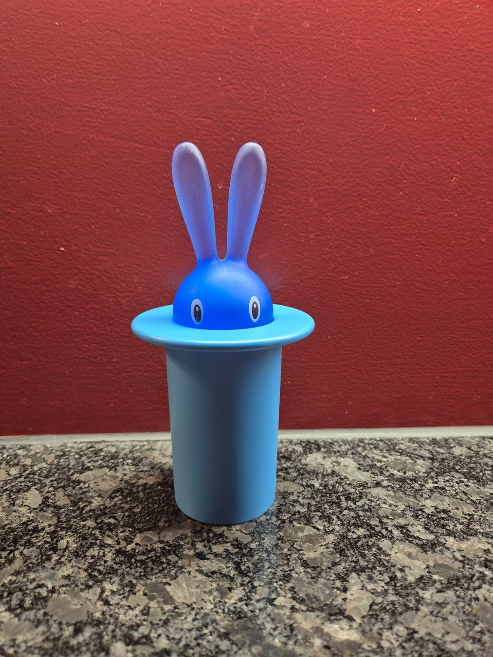Alessi Behälter & Ähnliches: ALESSI Zahnstocherhalter Hase – Gebraucht aus Oberdiessbach von Finland1977