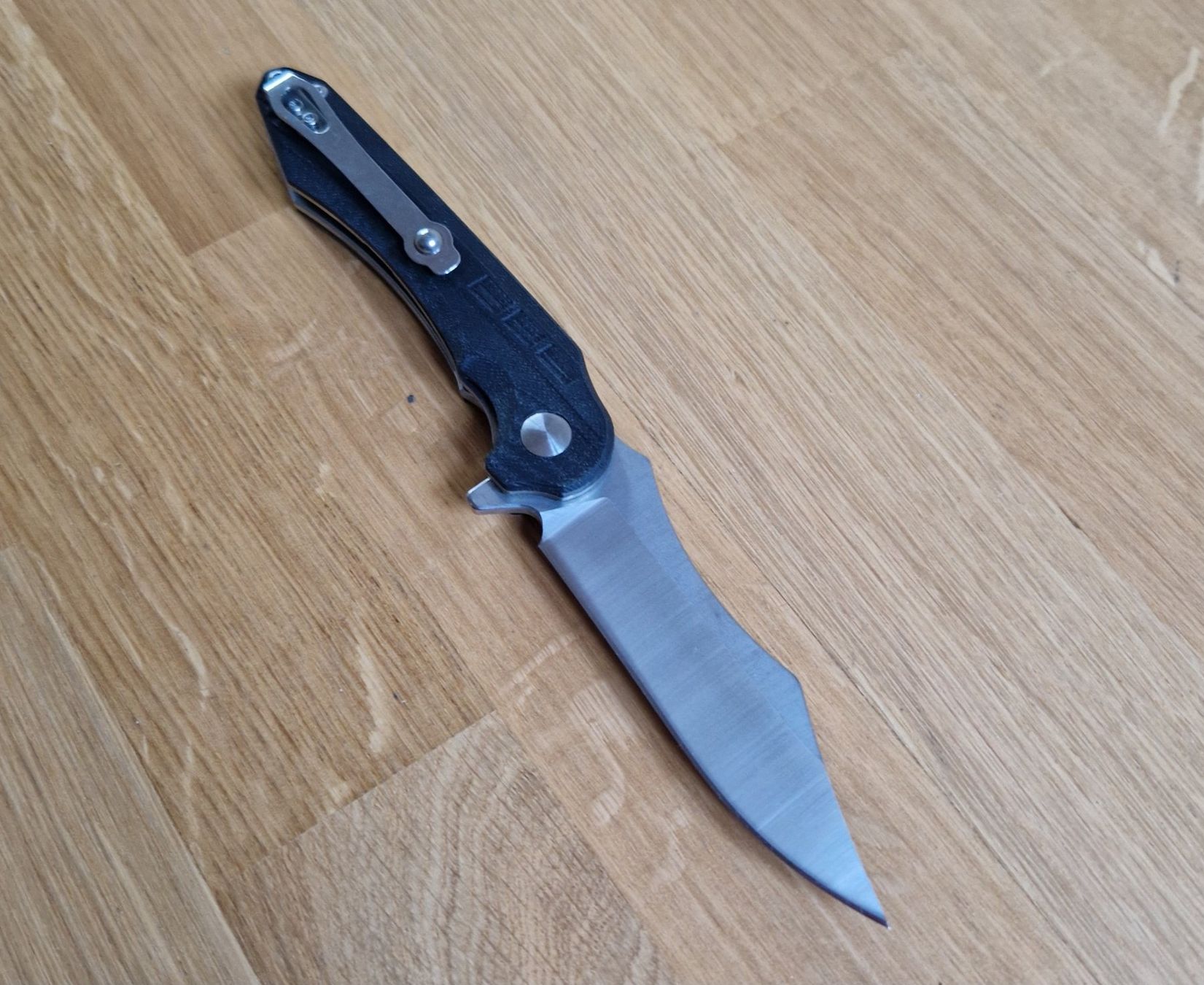 Militärmesser: Klappmesser – Neu und originalverpackt aus Dorf von Messer-Schweiz 1